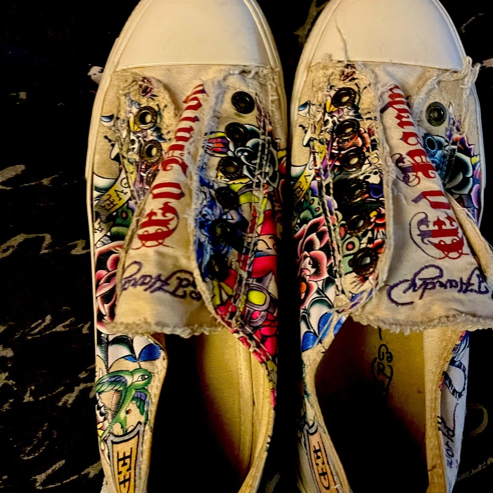 Ed Hardy first collection laceless tennis shoes. Worn very seldom.